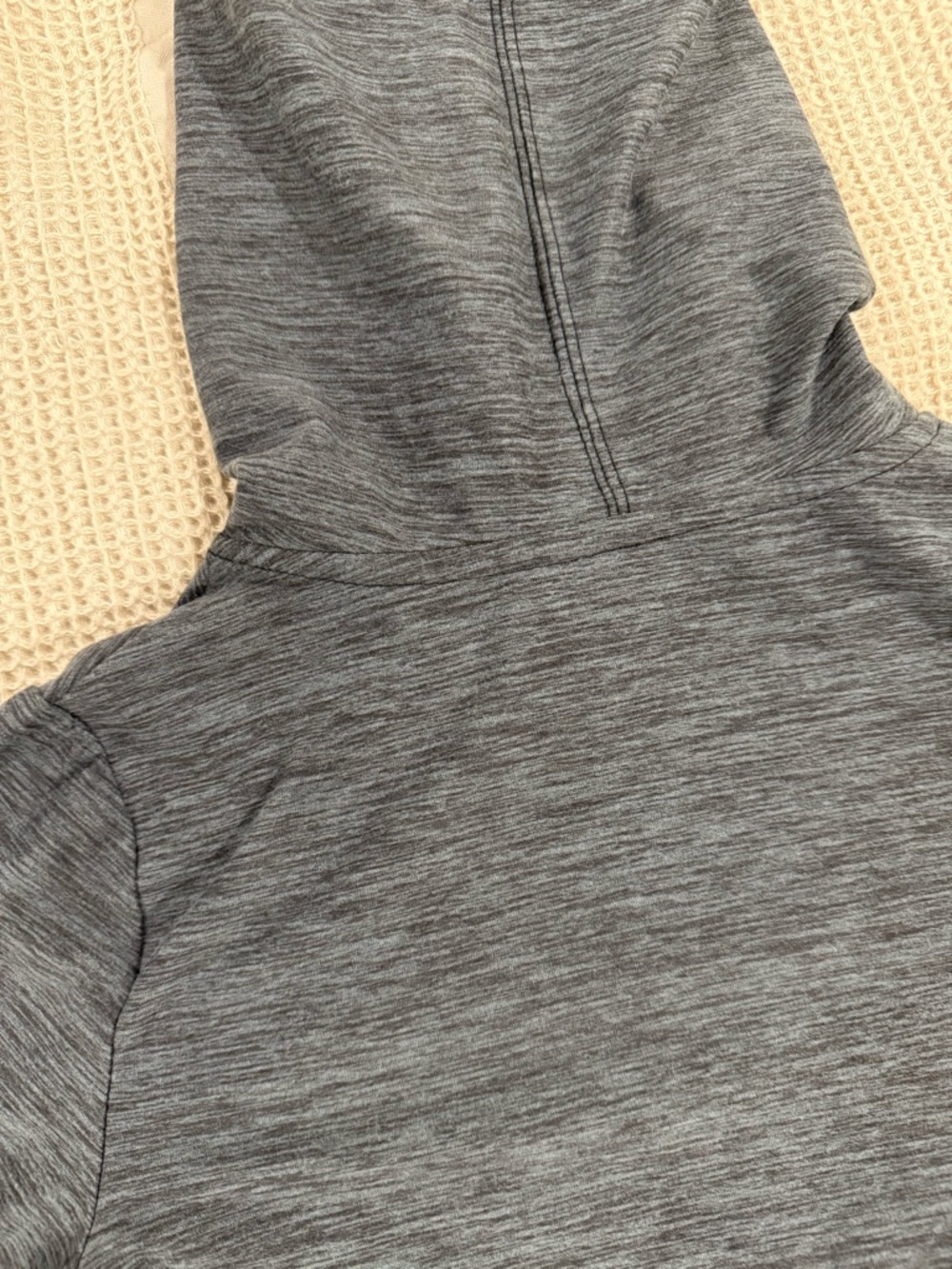 Under Armour Outdoor Stature Logo
Hooded Long Sleeve Tee - Picture 6 of 6